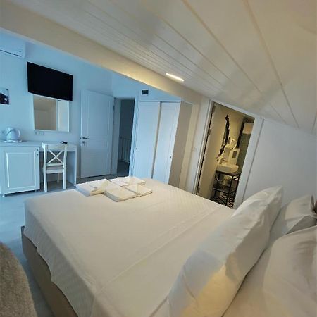Cunda Kordon Otel Ayvalı Esterno foto