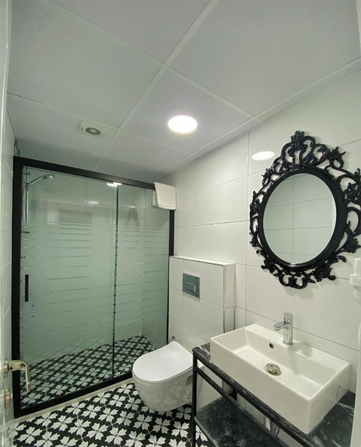 Cunda Kordon Otel Ayvalı Esterno foto