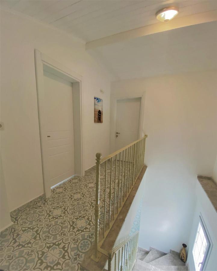 Cunda Kordon Otel Ayvalı Esterno foto