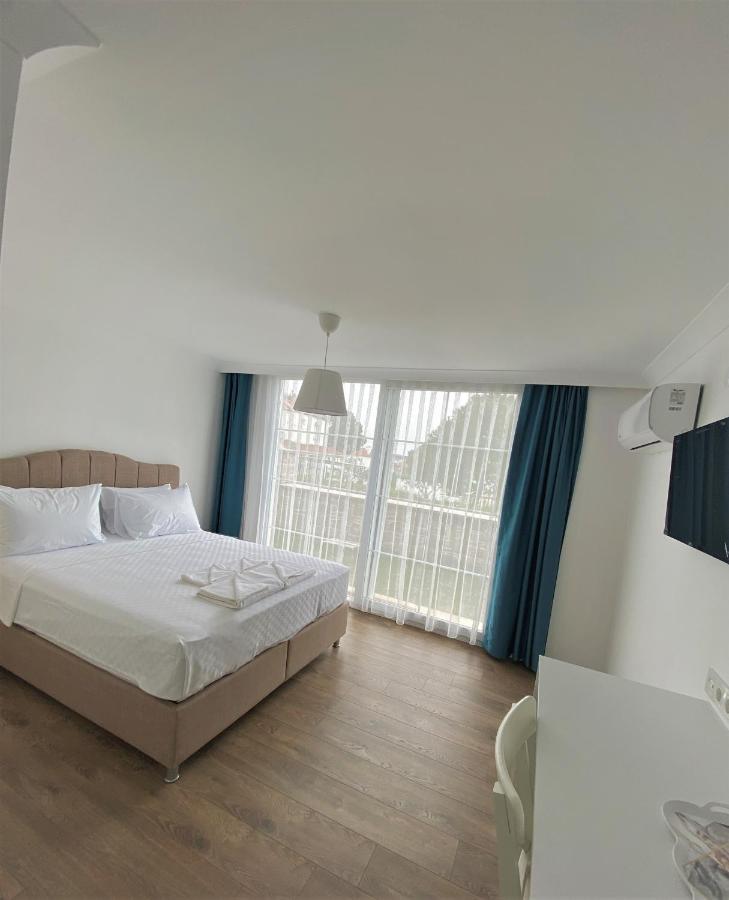 Cunda Kordon Otel Ayvalı Esterno foto