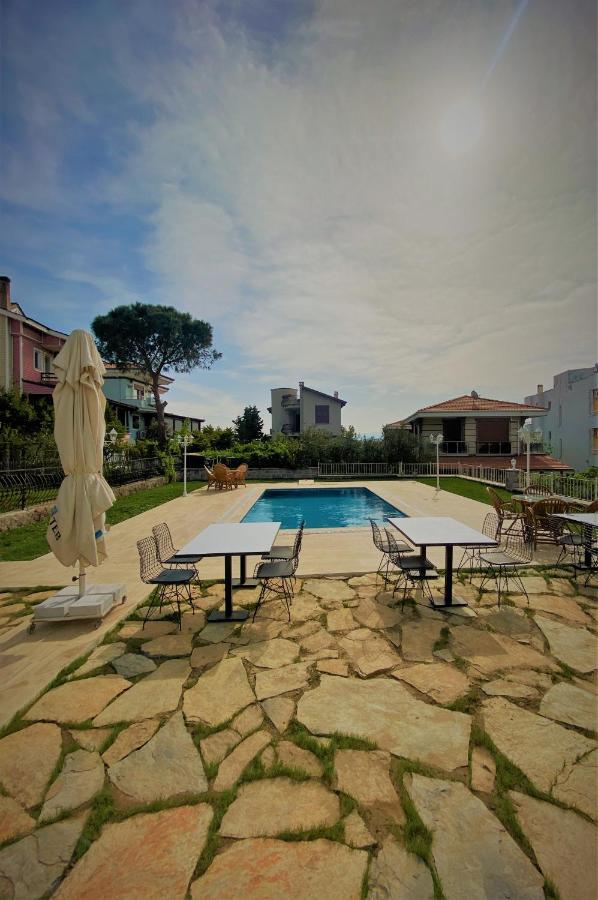 Cunda Kordon Otel Ayvalı Esterno foto
